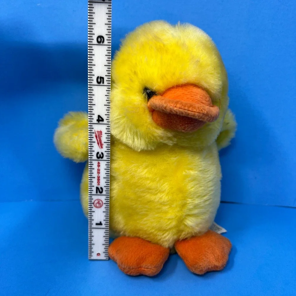 1999 Gemmy Singing Duckling Plush 6in‎ Yellow Electronic Musical Toy Duck